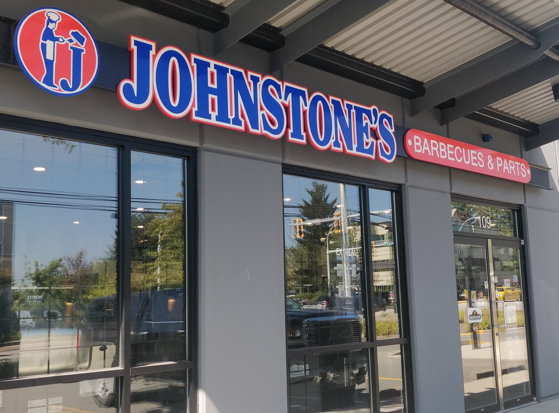 Pulse FM Perk Up at Johnstones BBQ