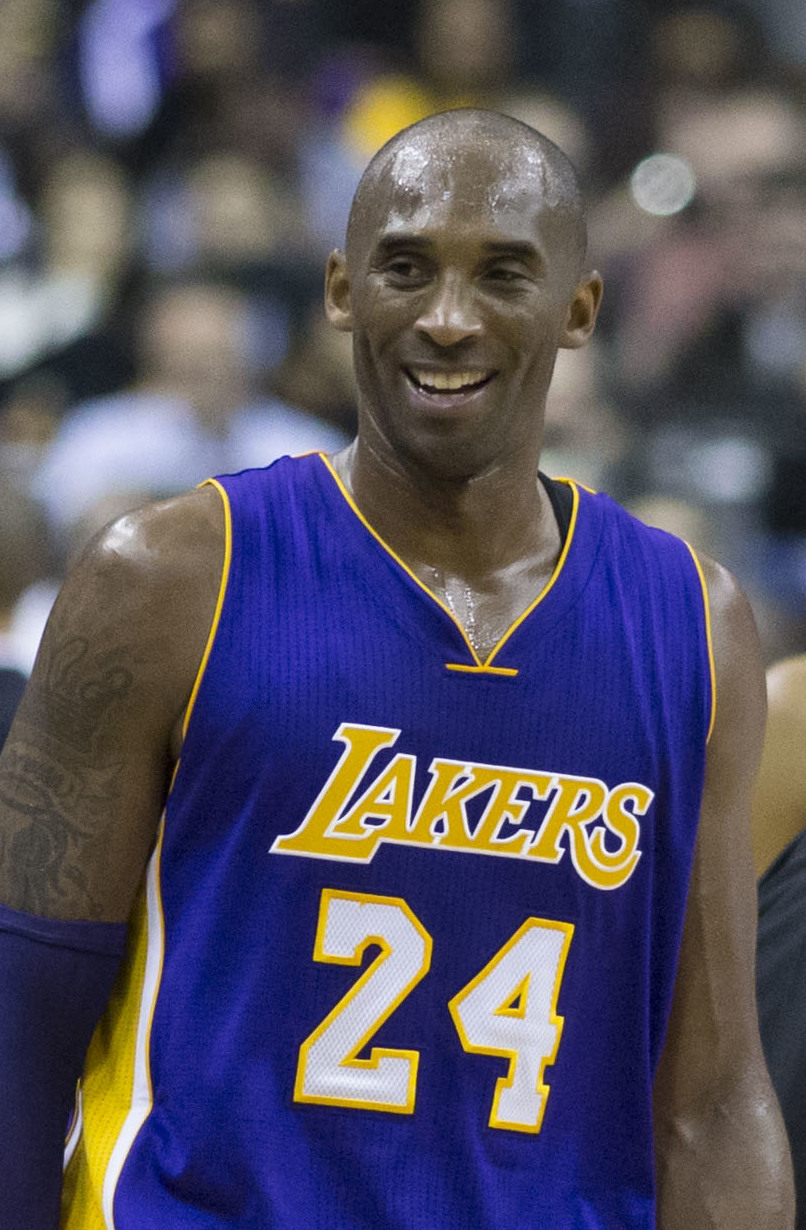 Celebrities react on Twitter to Kobe Bryant’s death