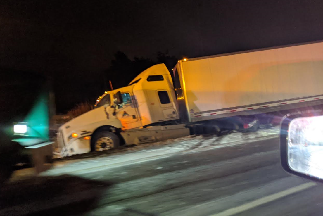 Snow brings mayhem to Lower Mainland roads