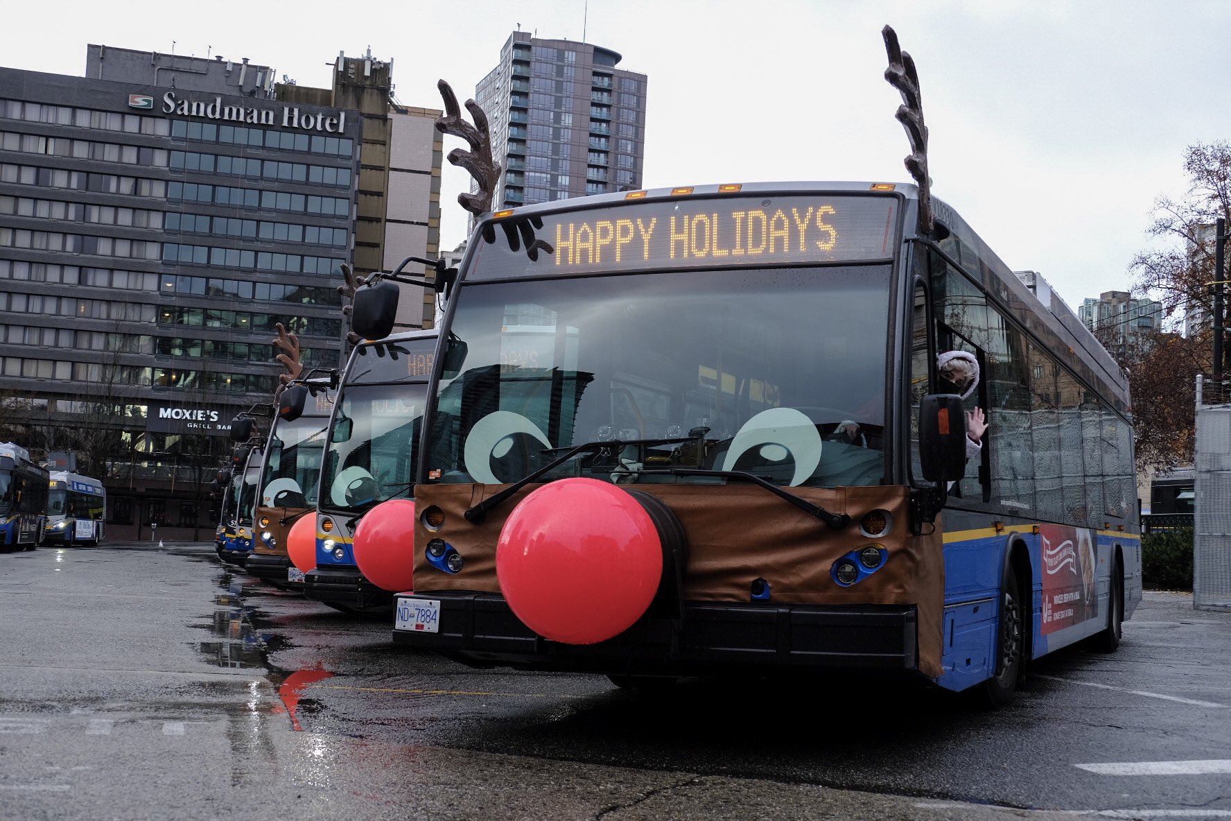 TransLink’s Reindeer Bus program hopes to bring some cheer this season