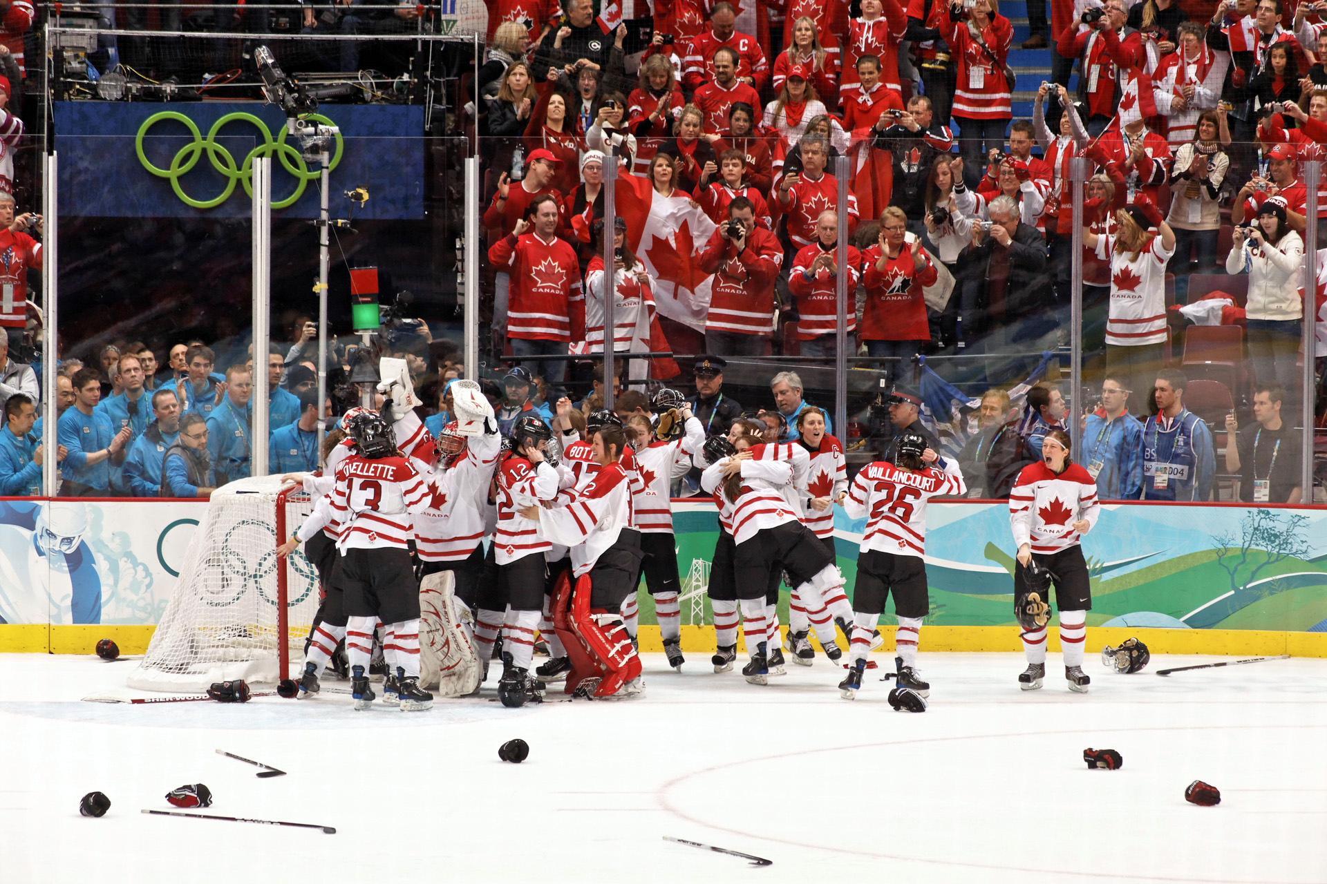 Canada Will Be Facing The USA In The Womens Gold Medal Hockey Game!